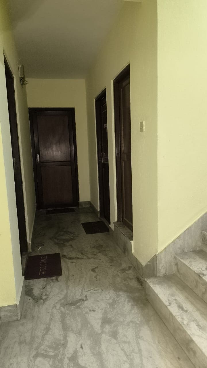 Furnished Room & Study Desk